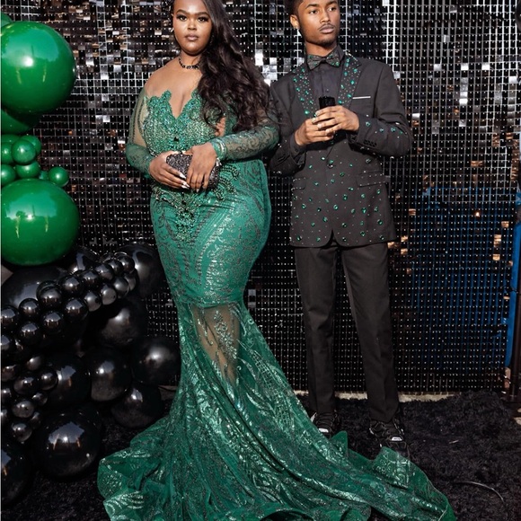 Custom emerald green rhinestone and black gold stone diamond PROM DRESS - Picture 3 of 7